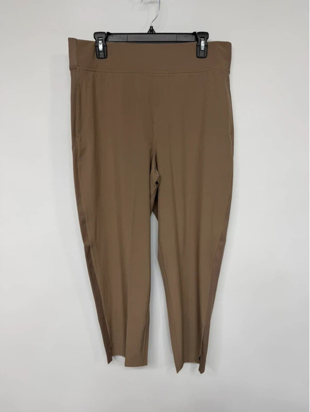Kirkland Signature Women’s Brown Ankle Pants Large NWT